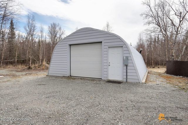 6400 N Weltin Way, Palmer, AK 99645