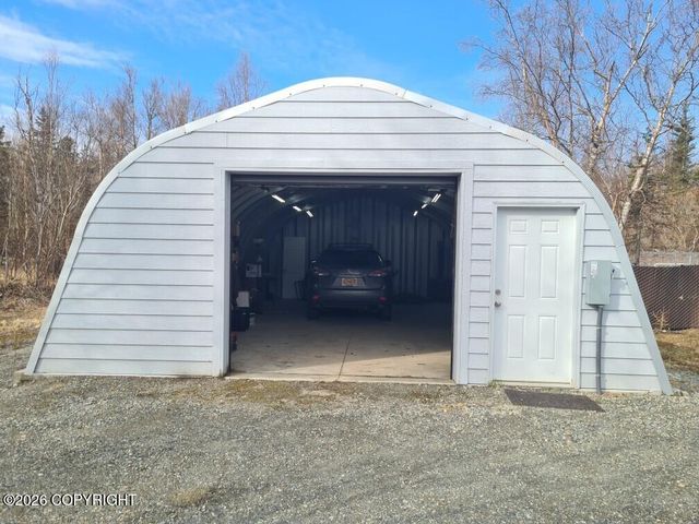 6400 N Weltin Way, Palmer, AK 99645