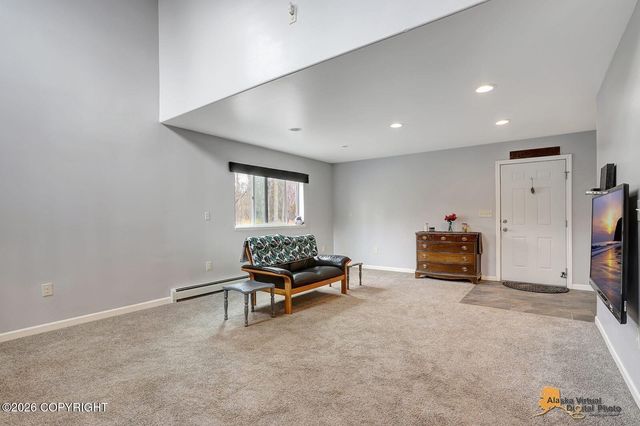 6400 N Weltin Way, Palmer, AK 99645