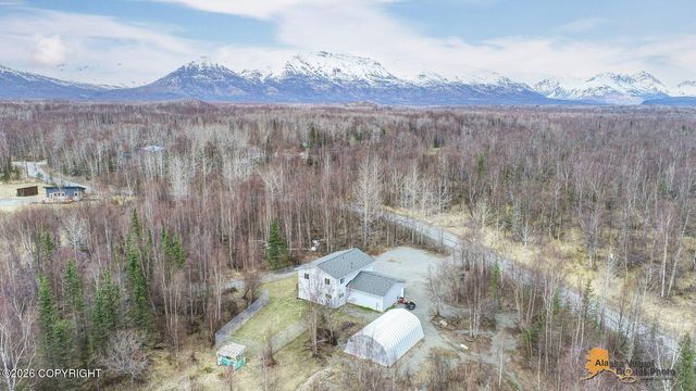 6400 N Weltin Way, Palmer, AK 99645