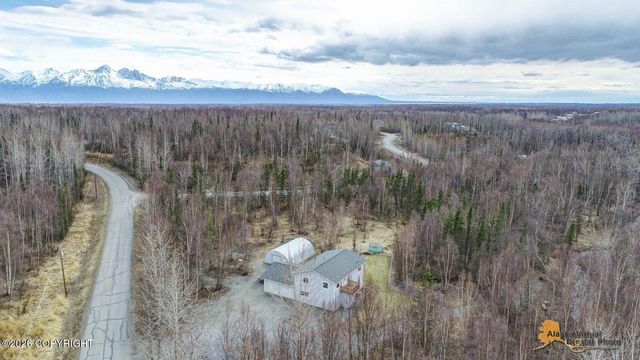 6400 N Weltin Way, Palmer, AK 99645