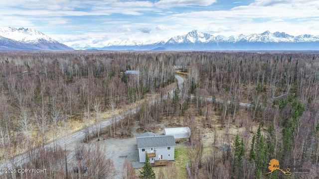 6400 N Weltin Way, Palmer, AK 99645