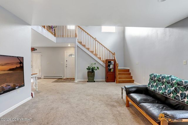 6400 N Weltin Way, Palmer, AK 99645