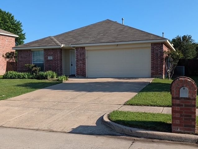 4415 Ashbury Lane, Mansfield, TX 76063