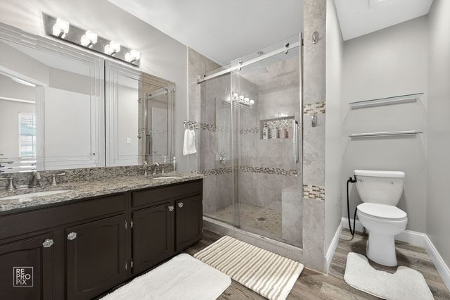 1543 Apple Grove Lane, Westmont, IL 60559