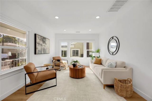 724 Solano, Los Angeles, CA 90012