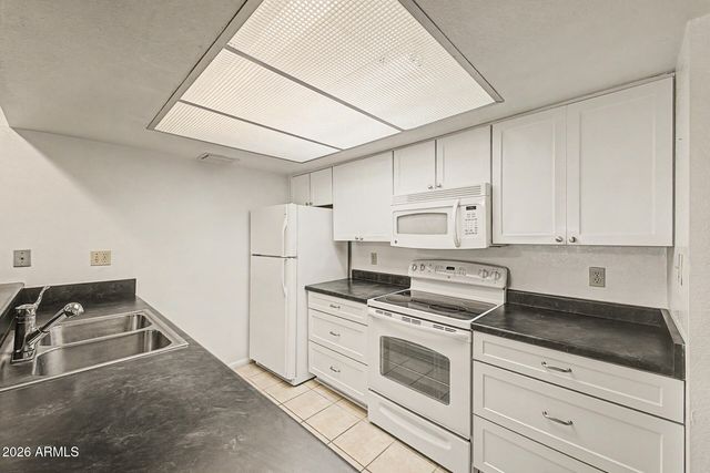 1920 W Lindner Avenue 107, Mesa, AZ 85202