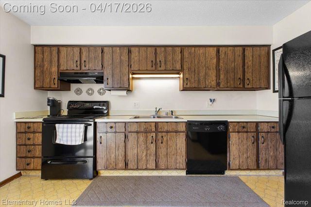 1650 Cove Road, Wales Township, MI 48027
