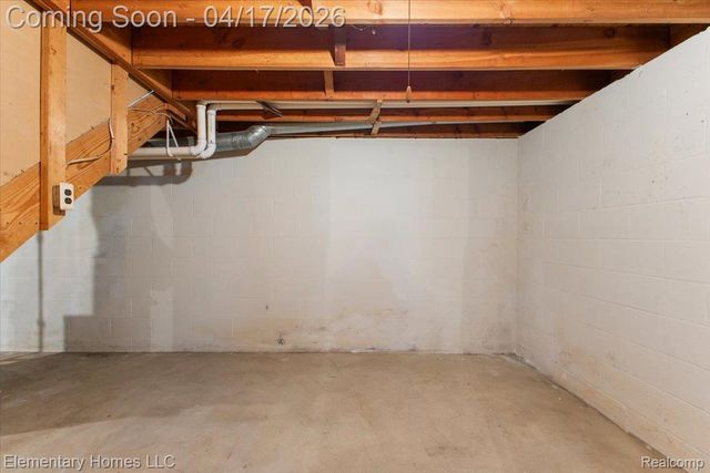 1650 Cove Road, Wales Township, MI 48027