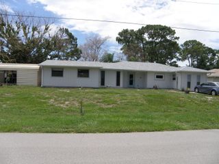 322 SE Walters Terrace, Port St. Lucie, FL 34983