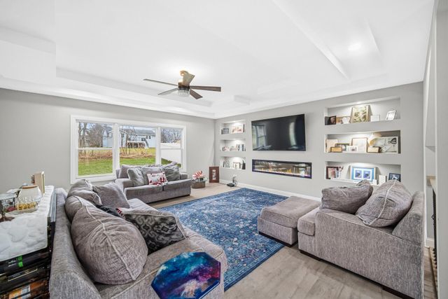 4900 Princess Drive, Valparaiso, IN 46383