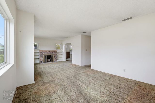 1301 36th St, Sacramento, CA 95816