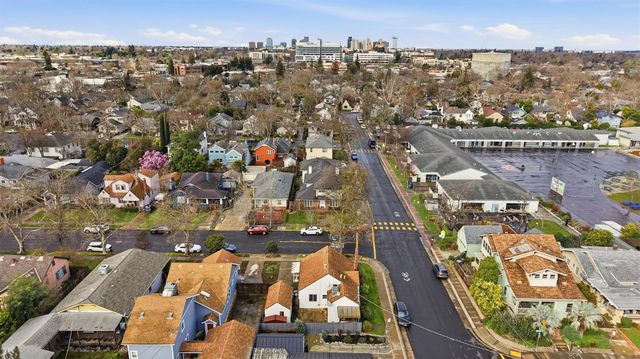 1301 36th St, Sacramento, CA 95816