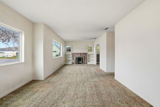 1301 36th St, Sacramento, CA 95816