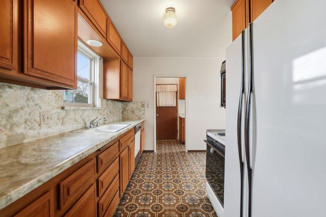 1301 36th St, Sacramento, CA 95816