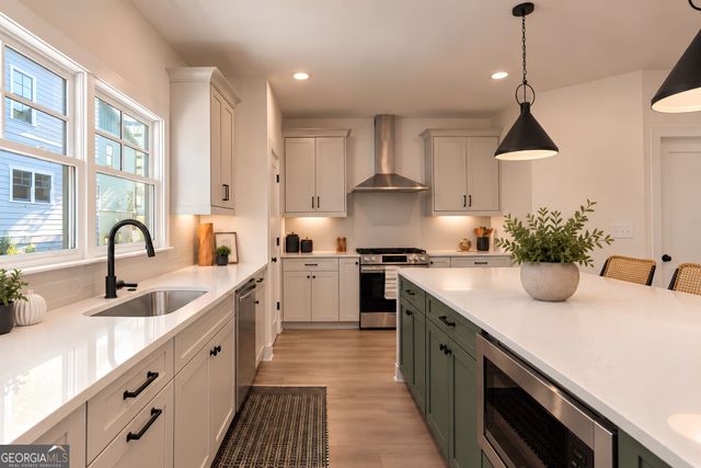 3306 Stillwood Lane, Hapeville, GA 30354