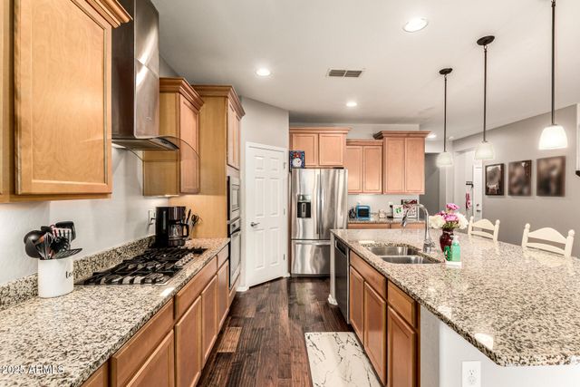 10752 W DESERT ELM Lane, Peoria, AZ 85383