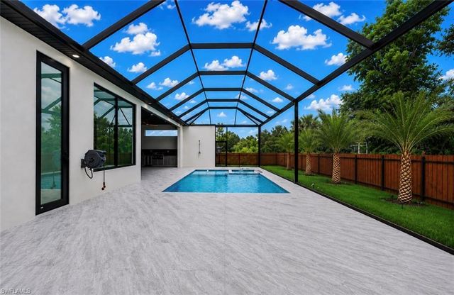 3606 SW 3rd ST, Cape Coral, FL 33991