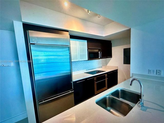 500 Brickell Ave 1600, Miami, FL 33131