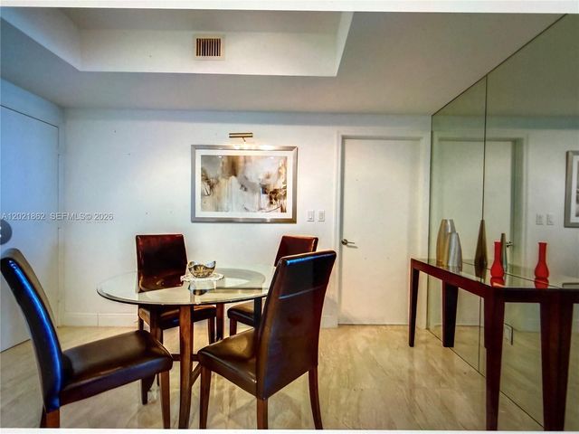 500 Brickell Ave 1600, Miami, FL 33131