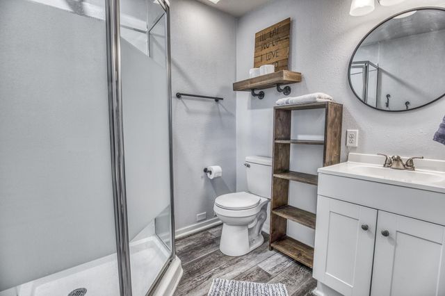 2830 Spanish Oaks Drive, Brenham, TX 77833