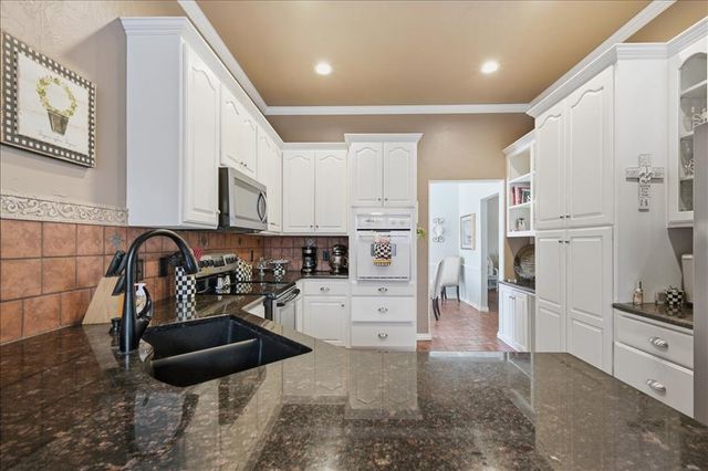 6812 Rivergate Lane, Oklahoma City, OK 73132