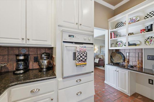 6812 Rivergate Lane, Oklahoma City, OK 73132