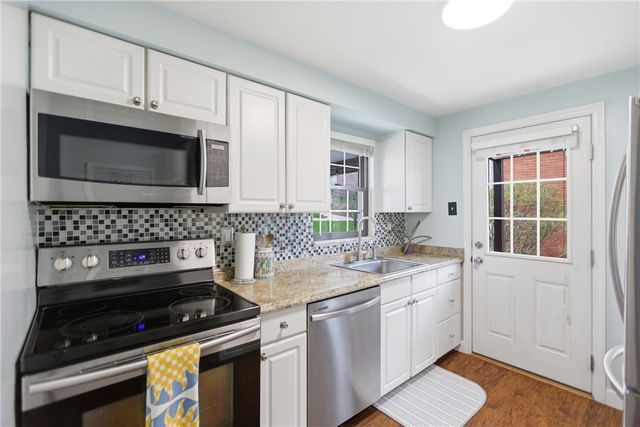 4143 Highgrove Rd, Whitehall, PA 15236