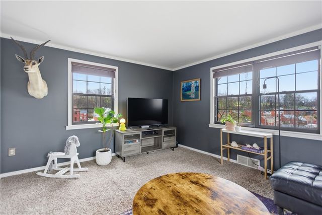 4143 Highgrove Rd, Whitehall, PA 15236