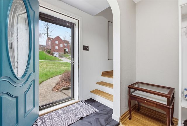 4143 Highgrove Rd, Whitehall, PA 15236