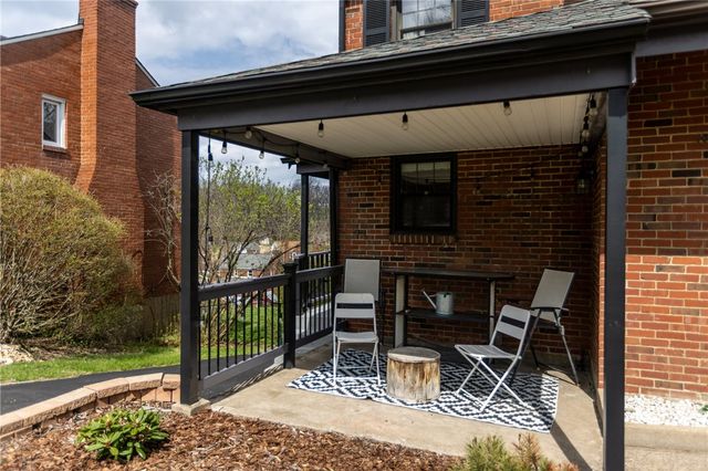 4143 Highgrove Rd, Whitehall, PA 15236