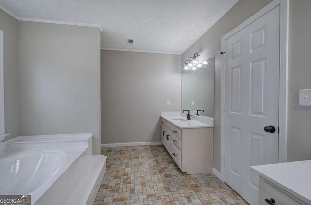 1722 Luther Bailey Road, Senoia, GA 30276