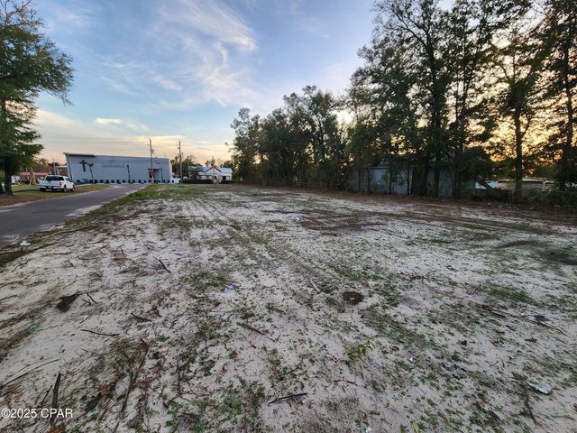 1941 E 7th Street, Panama City, FL 32401