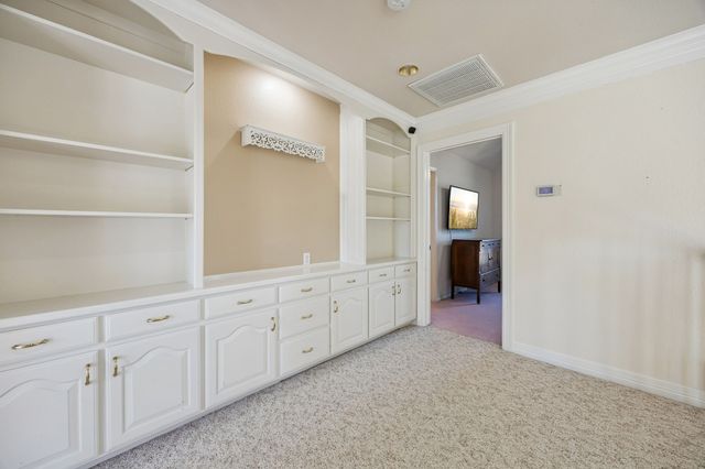 5207 Leesburg Court, Arlington, TX 76017