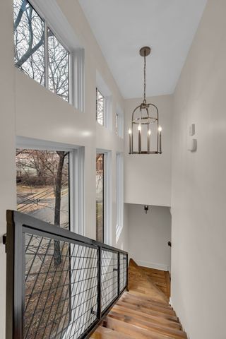 921 Hillview Hts, Nashville, TN 37204
