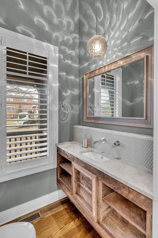 921 Hillview Hts, Nashville, TN 37204