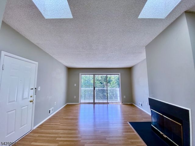 177 Rachel Ct, Franklin Twp., NJ 08823