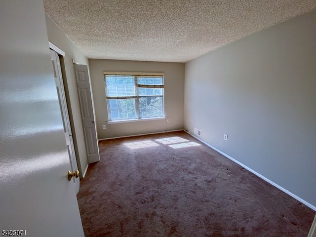 177 Rachel Ct, Franklin Twp., NJ 08823