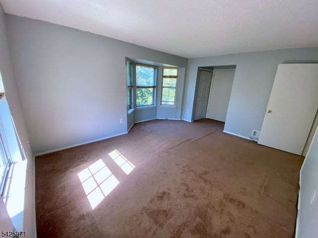 177 Rachel Ct, Franklin Twp., NJ 08823