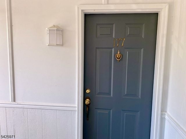 177 Rachel Ct, Franklin Twp., NJ 08823