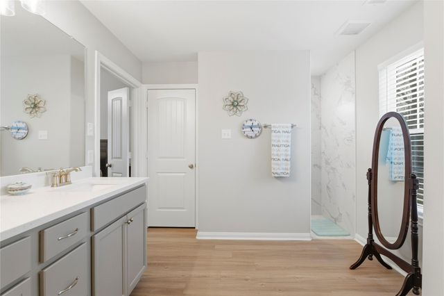 280 County Road 443, Dayton, TX 77535