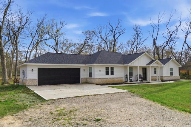 280 County Road 443, Dayton, TX 77535