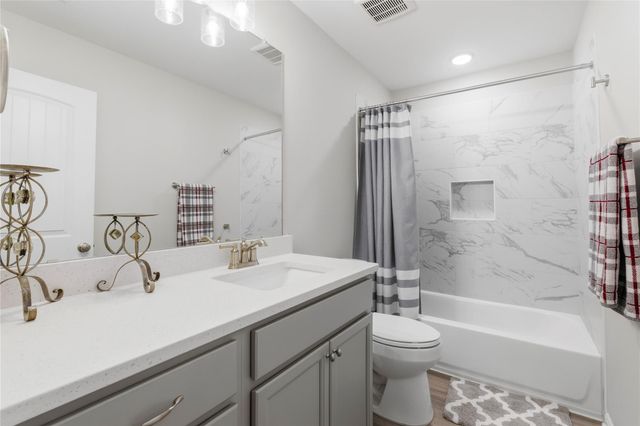 280 County Road 443, Dayton, TX 77535