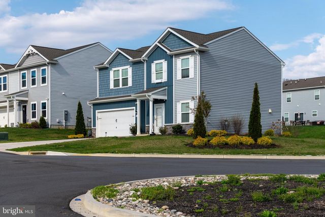 106 PERDIZ RD, Hedgesville, WV 25427