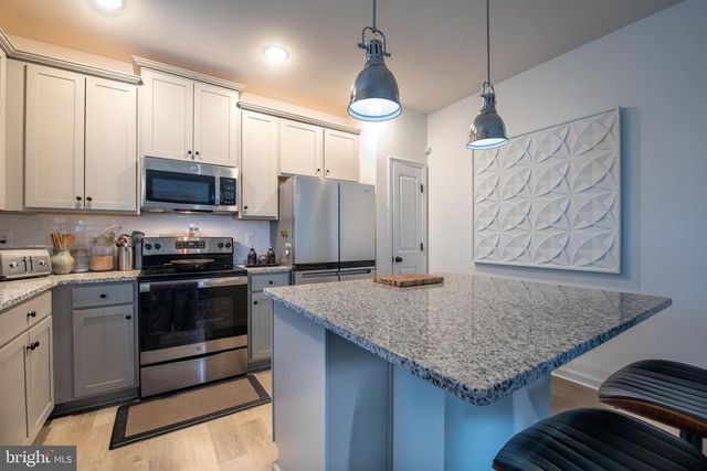 106 PERDIZ RD, Hedgesville, WV 25427