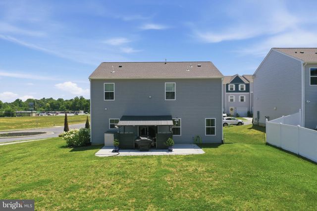 106 PERDIZ RD, Hedgesville, WV 25427