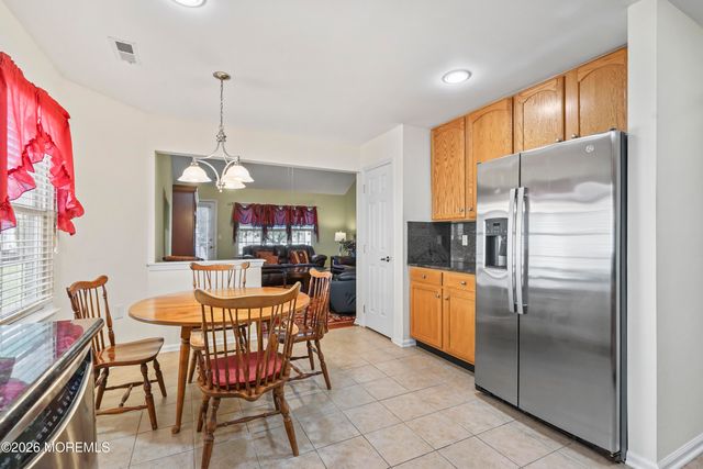 8 Long Bay Road, Jackson, NJ 08527