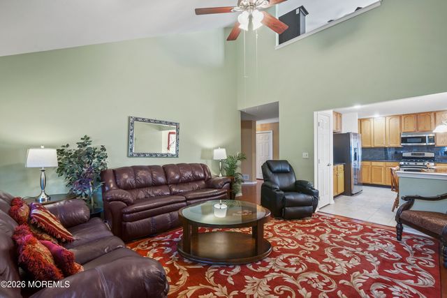 8 Long Bay Road, Jackson, NJ 08527