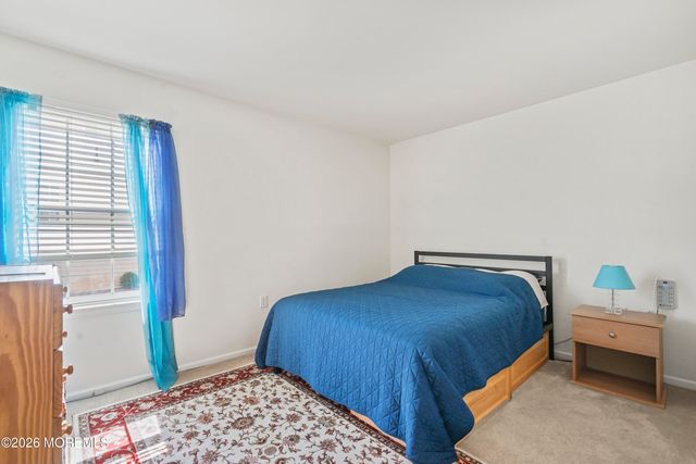 8 Long Bay Road, Jackson, NJ 08527