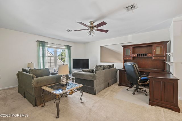 8 Long Bay Road, Jackson, NJ 08527